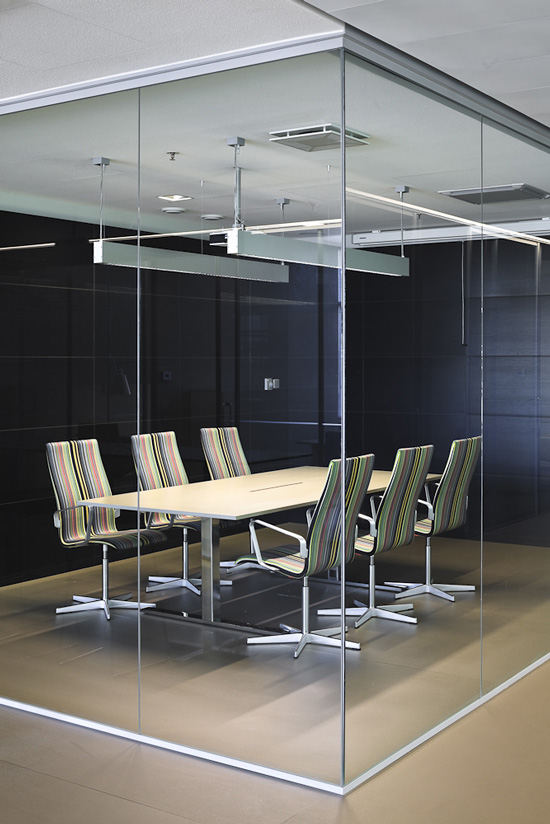 Inlook office spatial design / Sistem Interior Architects 
